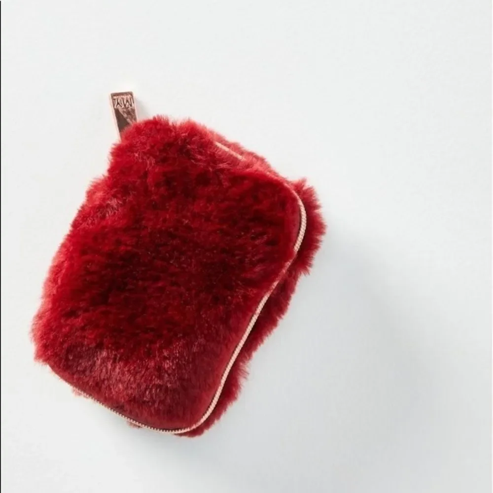 Faux Fur Earbud Case